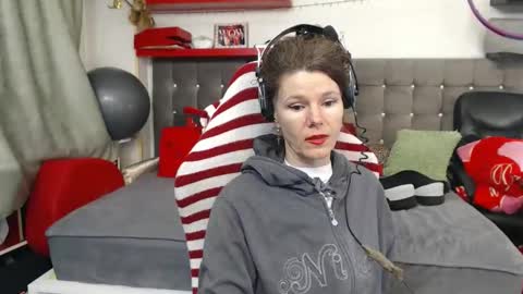 kelly online show from 4, 2, 2026