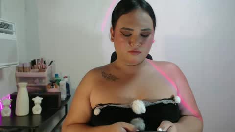 Snapshot of kellys_hot_assxx chatting on 23, 5, 2026 KELLY MCDOLEN online show from 23, 5, 2026