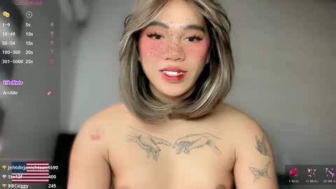 Snapshot of kellysexxie chatting on 5, 4, 2026 Kelly Smith online show from 5, 4, 2026