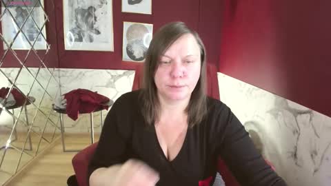 Kelly online show from 25, 11, 2025