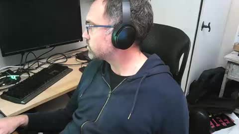 kelvin06133 online show from 11, 3, 2025