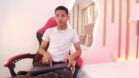 Kelvin online show from 5, 4, 2026