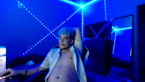 Snapshot of ken24_ chatting on 9, 10, 2025 Ken24 online show from 9, 10, 2025