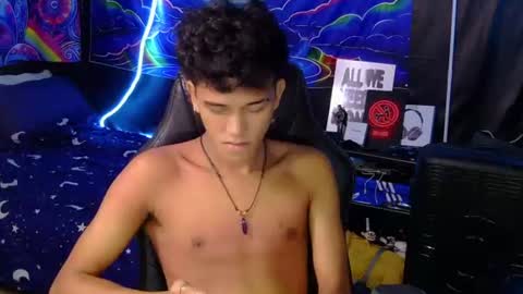 Snapshot of ken_bigcockxx chatting on 21, 7, 2026 Ken online show from 21, 7, 2026