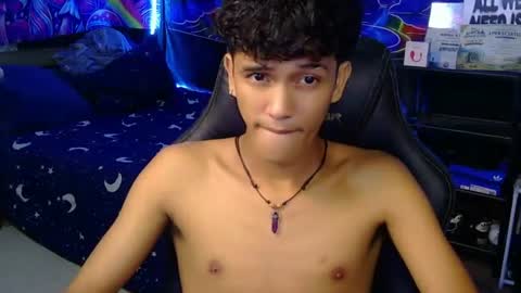 Snapshot of ken_bigcockxx chatting on 28, 7, 2026 Ken online show from 28, 7, 2026