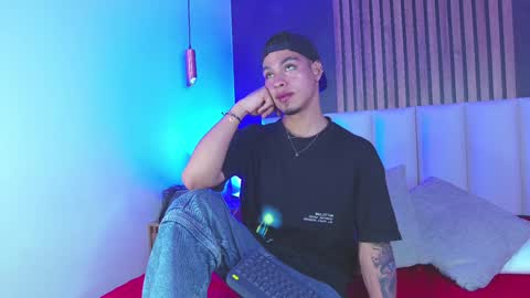   online show from 4, 2, 2025