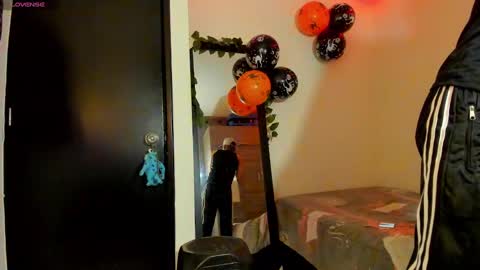 Snapshot of kenan_2601 chatting on 4, 10, 2025 kenan 2601 online show from 4, 10, 2025