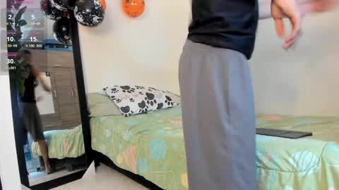 Snapshot of kenan_2601 chatting on 5, 10, 2025 kenan 2601 online show from 5, 10, 2025