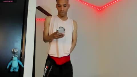 Snapshot of kenan_2601 chatting on 17, 10, 2025 kenan 2601 online show from 17, 10, 2025