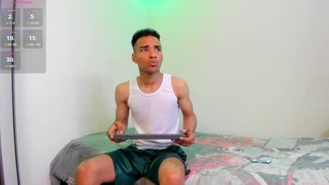 Snapshot of kenan_2601 chatting on 19, 10, 2025 kenan 2601 online show from 19, 10, 2025