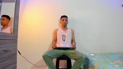 Snapshot of kenan_2601 chatting on 3, 11, 2025 kenan 2601 online show from 3, 11, 2025