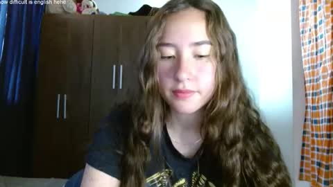 Snapshot of kendal_di chatting on 14, 10, 2025 kendal_di online show from 14, 10, 2025