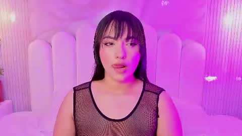 Snapshot of kendall_curves chatting on 27, 7, 2026 Kendall no Jenner online show from 27, 7, 2026