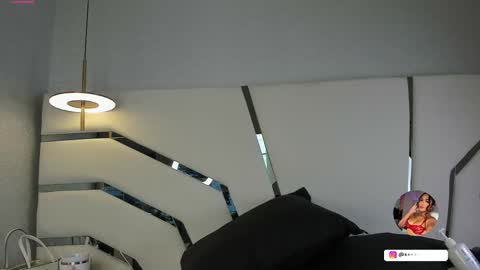 kendall_evanss_ online show from 27, 3, 2026