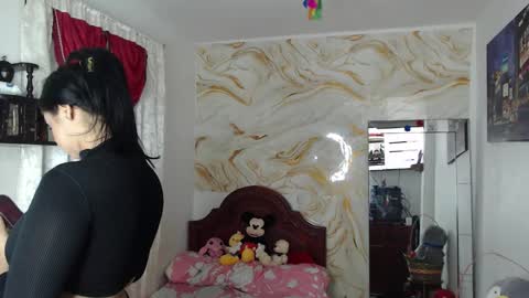 kendall  online show from 3, 11, 2025