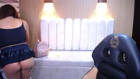 kendall_rossii_ online show from 19, 11, 2025