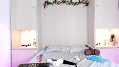 Snapshot of kendallrosse1 chatting on 24, 4, 2026 Kendal online show from 24, 4, 2026