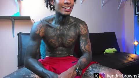 Snapshot of kendrik_brown chatting on 28, 1, 2025 kendrick brown online show from 28, 1, 2025