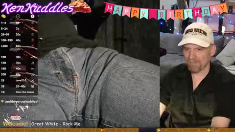 Snapshot of kenkuddles chatting on 30, 11, 2025 Ken Kuddles online show from 30, 11, 2025