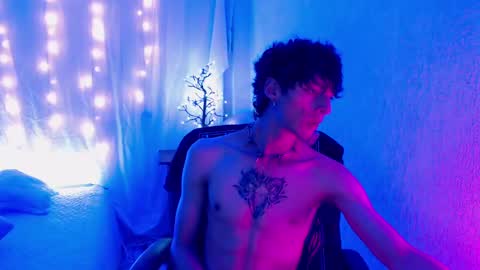 Snapshot of kenny__hot chatting on 19, 12, 2024 kenny online show from 19, 12, 2024