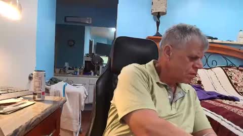 Snapshot of kent_ham chatting on 2, 4, 2026 kent_ham online show from 2, 4, 2026