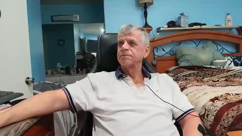 Snapshot of kent_ham chatting on 14, 4, 2026 kent_ham online show from 14, 4, 2026