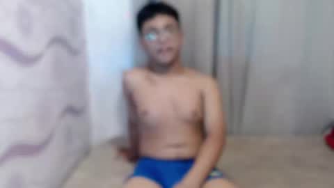 Snapshot of kenth_toyxxx chatting on 10, 5, 2026 kentoy online show from 10, 5, 2026