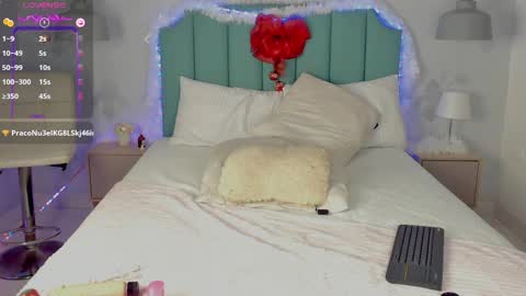 Snapshot of kentha_mitchells chatting on 15, 12, 2024 kentha_mitchells online show from 15, 12, 2024