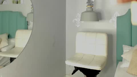 Snapshot of kentha_mitchells chatting on 17, 1, 2025 kentha_mitchells online show from 17, 1, 2025