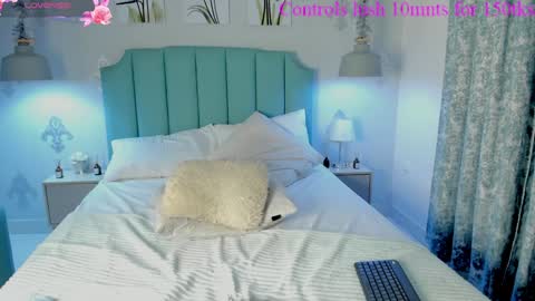 Snapshot of kentha_mitchells chatting on 6, 2, 2025 kentha_mitchells online show from 6, 2, 2025
