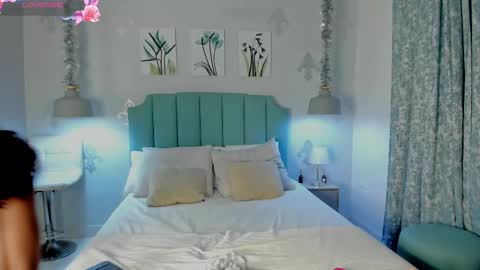 Snapshot of kentha_mitchells chatting on 10, 2, 2025 kentha_mitchells online show from 10, 2, 2025