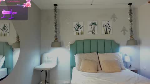 Snapshot of kentha_mitchells chatting on 13, 2, 2025 kentha_mitchells online show from 13, 2, 2025