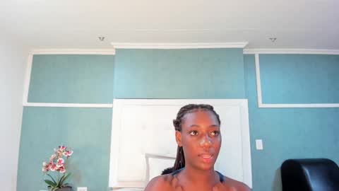 Snapshot of kentha_mitchells chatting on 20, 9, 2025 kentha_mitchells online show from 20, 9, 2025