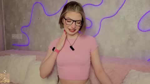 Snapshot of kenyattawestermark chatting on 18, 5, 2026 Lisa online show from 18, 5, 2026