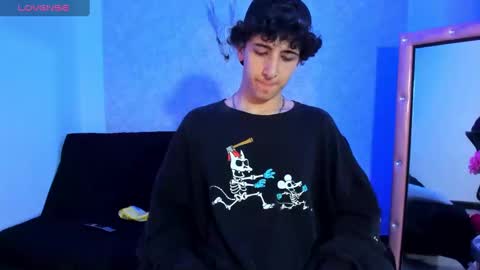 Snapshot of kervs__ chatting on 15, 12, 2024 Kev online show from 15, 12, 2024