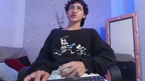 Snapshot of kervs__ chatting on 17, 2, 2025 Kev online show from 17, 2, 2025