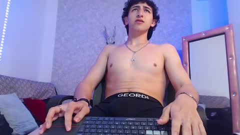 Snapshot of kervs__ chatting on 19, 2, 2025 Kev online show from 19, 2, 2025