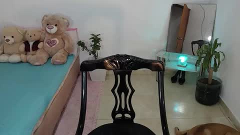 Mia  online show from 7, 2, 2026