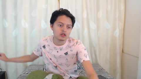 Snapshot of kevin_charless chatting on 2, 2, 2026 Kevin online show from 2, 2, 2026