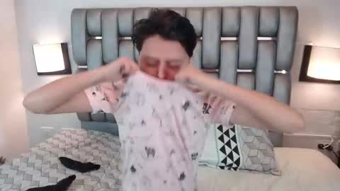 Snapshot of kevin_charless chatting on 15, 3, 2026 Kevin online show from 15, 3, 2026