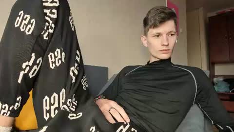Snapshot of kevin_hornyyy chatting on 18, 6, 2026 kevin online show from 18, 6, 2026
