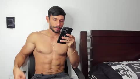 kevin_malone22 online show from 19, 12, 2025