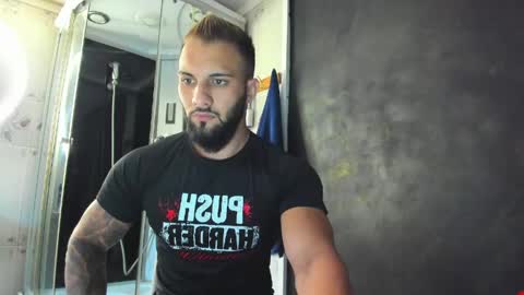 Snapshot of kevin_muscle1 chatting on 4, 5, 2026 Kevin online show from 4, 5, 2026