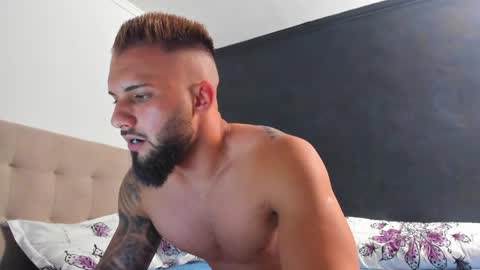 Snapshot of kevin_muscle1 chatting on 5, 5, 2026 Kevin online show from 5, 5, 2026