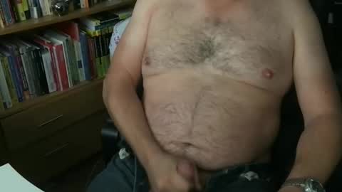 Snapshot of kevinlawl chatting on 27, 9, 2025 KevRoss online show from 27, 9, 2025