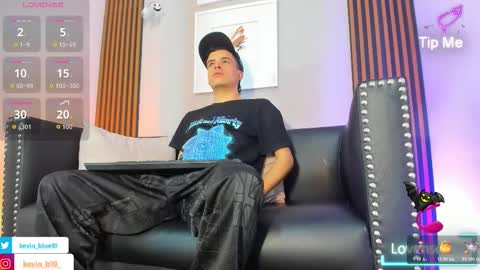 Sexy  Hot Kevin online show from 6, 11, 2025