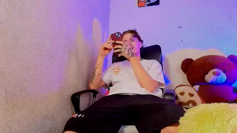 kevinperlas_ online show from 21, 2, 2026