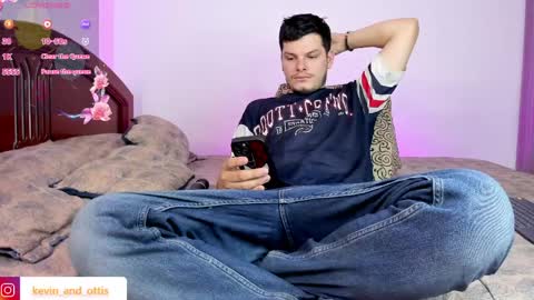 kevin and ottis online show from 5, 4, 2026