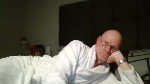 Snapshot of kevlooking4sez chatting on 5, 2, 2025 kevlooking4sez online show from 5, 2, 2025