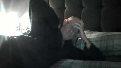 kevlooking4sez online show from 27, 10, 2025